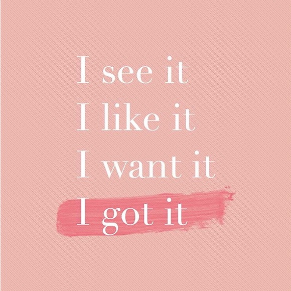 ✨ CLOSET CLEAR OUT ✨ - Picture 1 of 1